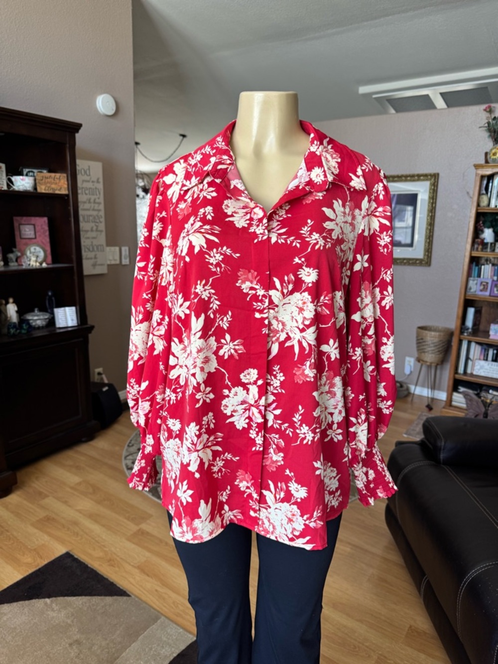 Boutique red & white floral long sleeves button up blouse-size XL